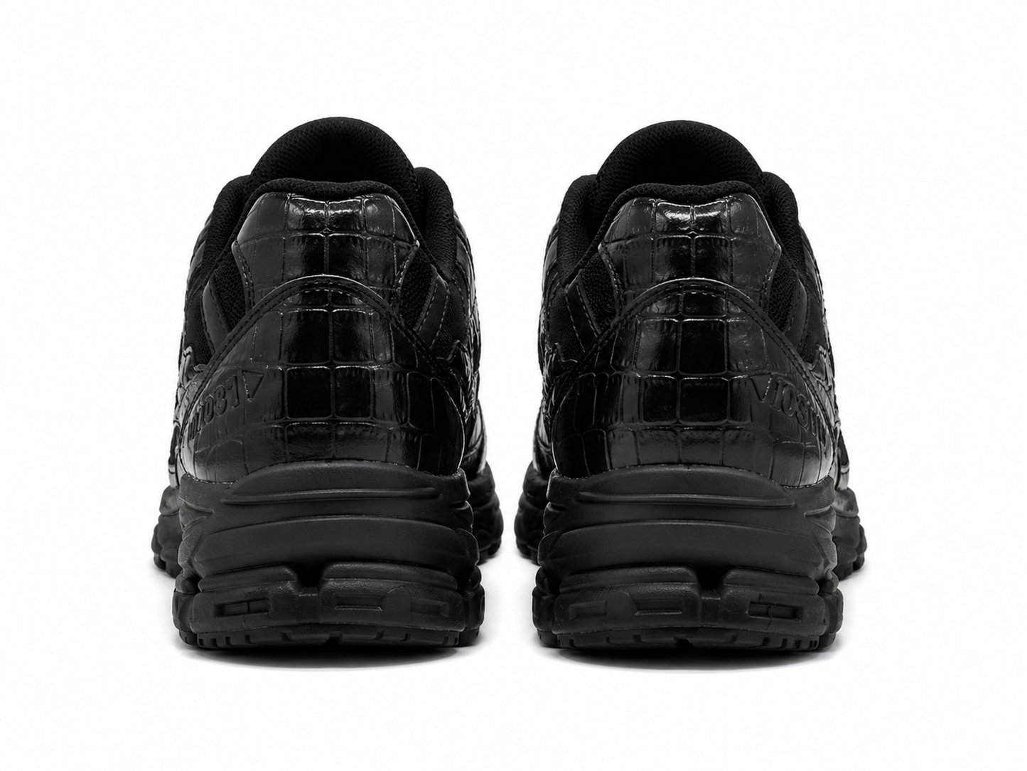 083 TRAINER v2 (BLACK CROCODILE )